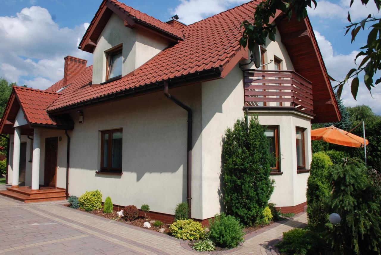 Виллы Dom z ogrodem Лиманова-4
